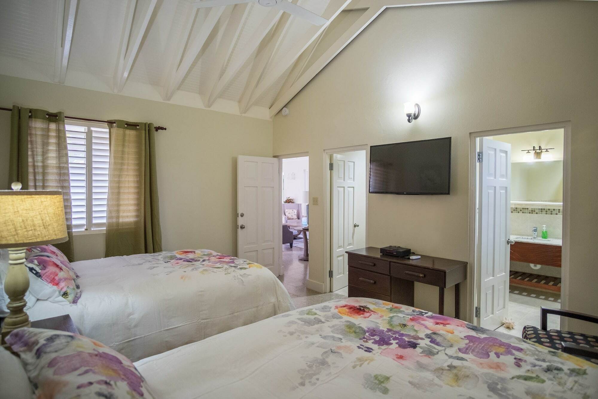 Sunspot Villa Runaway Bay Eksteriør billede