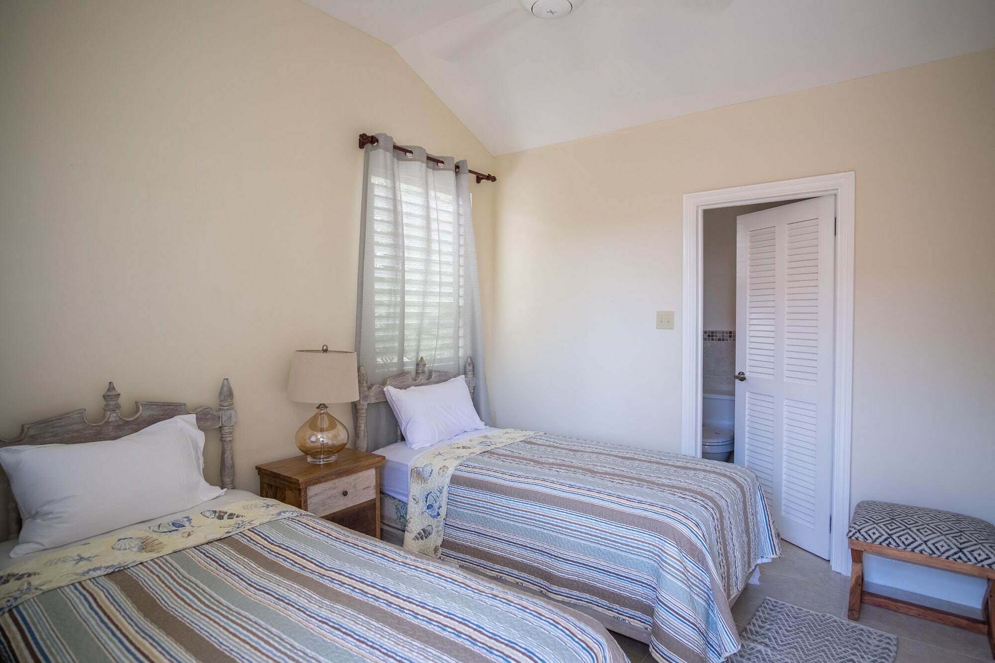 Sunspot Villa Runaway Bay Eksteriør billede